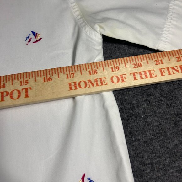 Vintage White Button Up Top Size M Embroidered Sailboats Classic 90s Coastal Gma - Picture 11 of 11